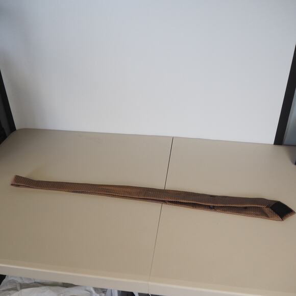 BARBARA BLANK New York Gold 100% Pure Silk Necktie Mens Size 3" x 62 1/4" Tie - Picture 2 of 11